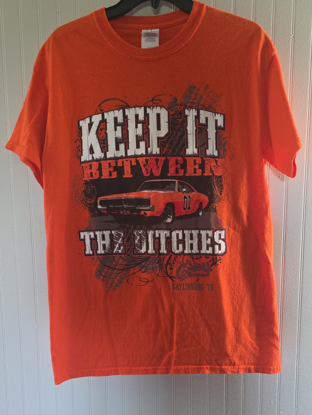 Gildan Dukes Of Hazzard, Cooter's Place. Gatlinburg TN